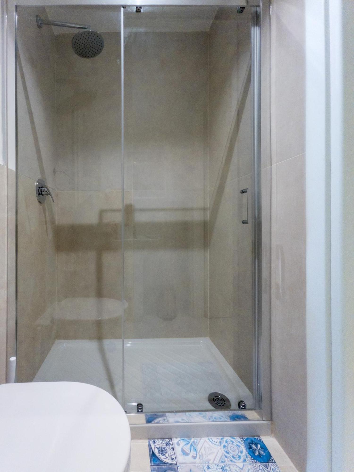 Rrrapido Holy Suites And Rooms - Via Sardegna Milan Exterior photo